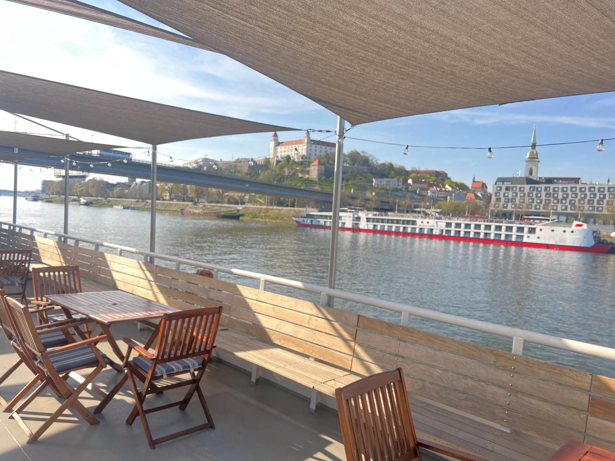 Orient Express Paris-Pressburg By Zazi Apartment Exterior photo